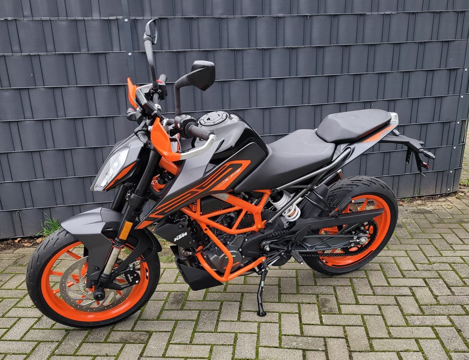 KTM Duke 125 (2-mal)